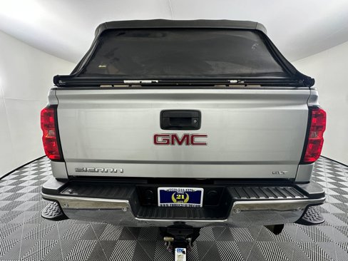 Used 2015 GMC Sierra 3500 SLT w/ Duramax Plus Package image 10