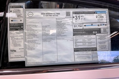 Certified 2024 Nissan Altima 2.5 SR w/ SR Premium Package image 13