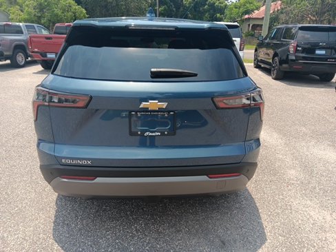 New 2026 Chevrolet Equinox LT w/ Convenience Package II image 13