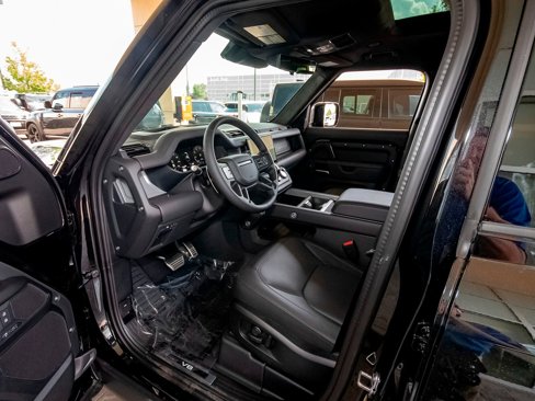 New 2025 Land Rover Defender 110 V8 image 36