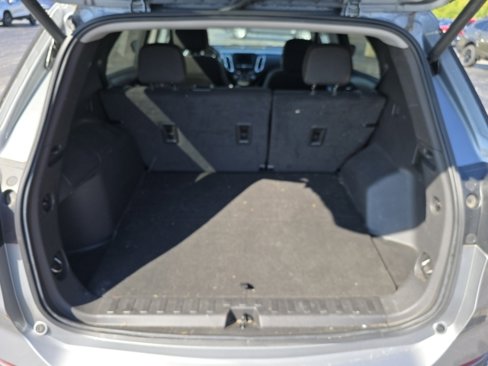 Used 2023 Chevrolet Equinox LT image 12