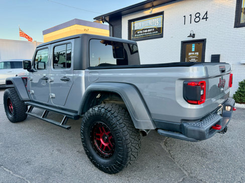 Used 2020 Jeep Gladiator Rubicon image 3