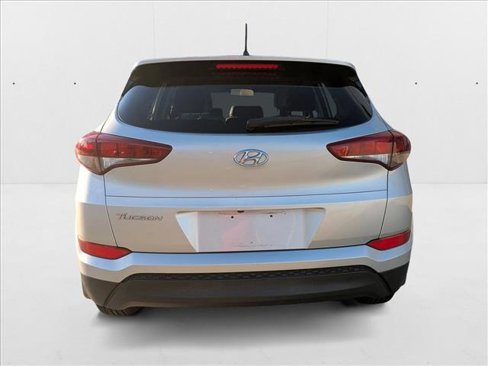 Used 2018 Hyundai Tucson SE image 7