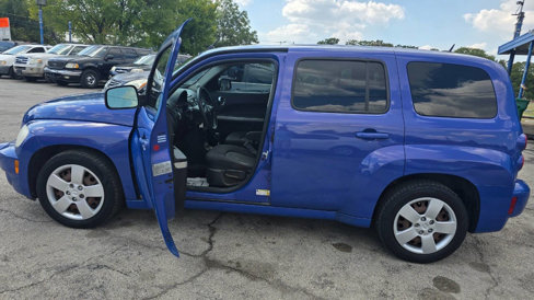 Used 2008 Chevrolet HHR LS image 3