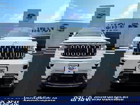 Used 2017 Jeep Grand Cherokee Limited image 3