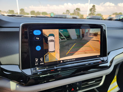 New 2025 Volkswagen Atlas Cross Sport SEL Premium R-Line image 18