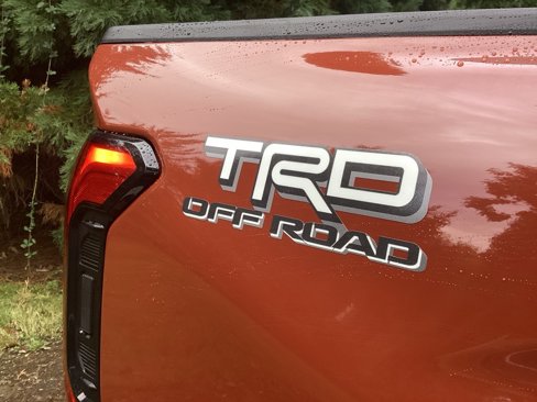 Used 2025 Toyota Tacoma TRD Off-Road image 16