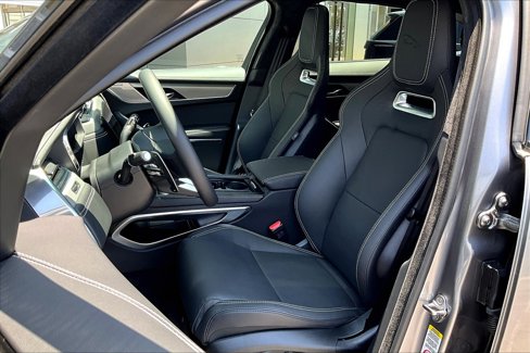 New 2026 Jaguar F-PACE R-Dynamic S image 9