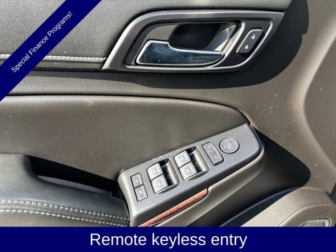 Used 2017 GMC Yukon SLE w/ SLE Value Package image 24