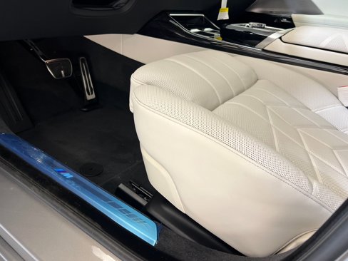New 2026 BMW 740i w/ Executive Package image 13
