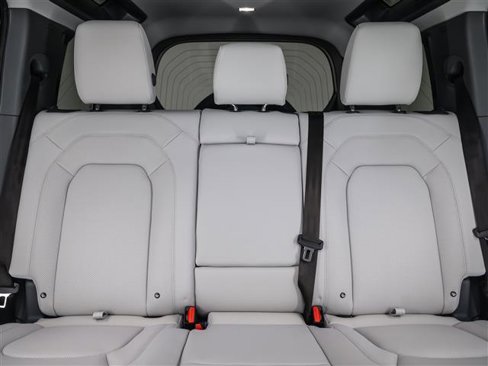 New 2026 Land Rover Defender 110 S image 19
