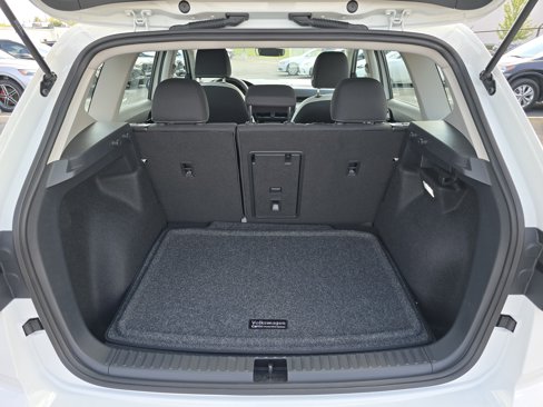 New 2025 Volkswagen Taos S image 19