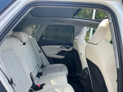 New 2025 Audi Q5 Prestige image 29