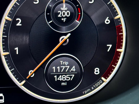 Used 2021 Bentley Flying Spur W12 image 24