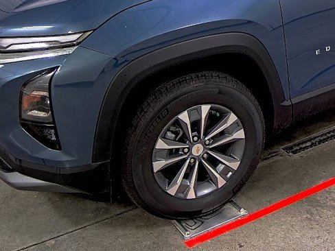 New 2026 Chevrolet Equinox LT w/ Convenience Package II image 7