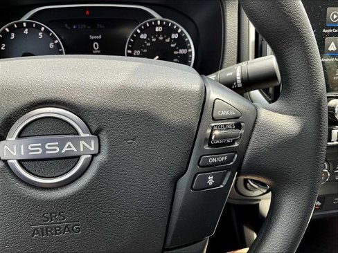 Certified 2025 Nissan Frontier SV image 23
