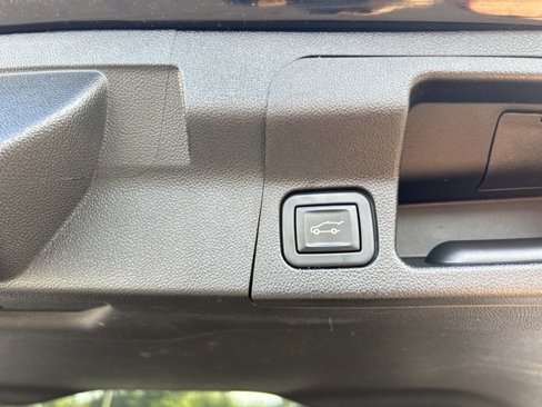 Used 2023 GMC Acadia Denali w/ Trailering Package image 22