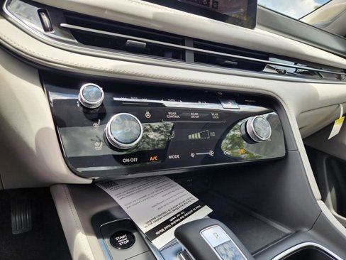New 2026 INFINITI QX60 Luxe image 20