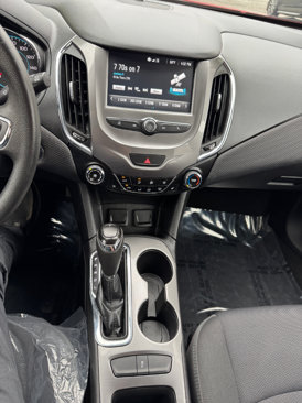 Used 2017 Chevrolet Cruze LT w/ Convenience Package image 20