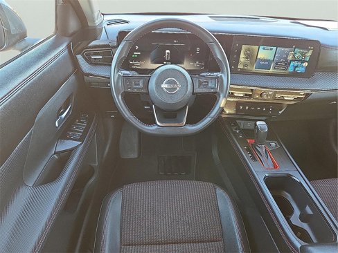 Used 2025 Nissan Kicks SR image 10