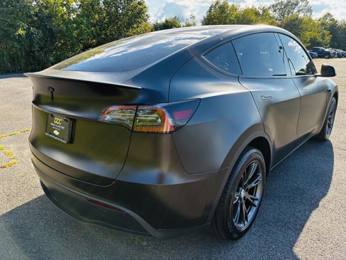 Used 2025 Tesla Model Y Long Range image 8