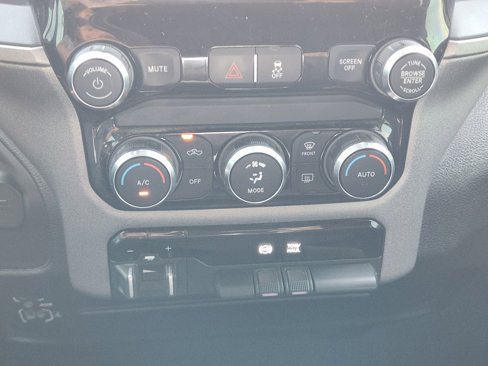 Used 2024 RAM 3500 Tradesman image 21