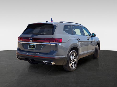 New 2026 Volkswagen Atlas SE image 4
