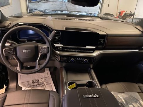 New 2025 Chevrolet Silverado 2500 High Country w/ High Country Premium Package image 13