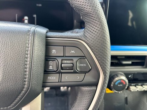 Certified 2025 Toyota Tacoma TRD Sport image 20