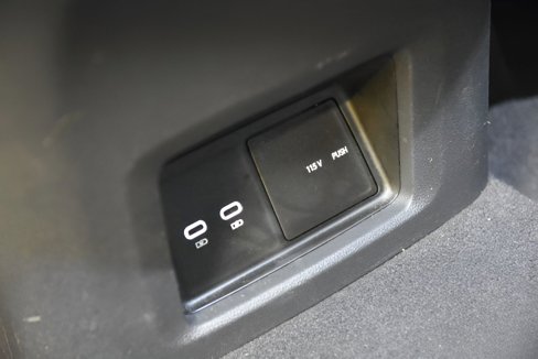 Used 2024 Volkswagen Atlas SE image 33