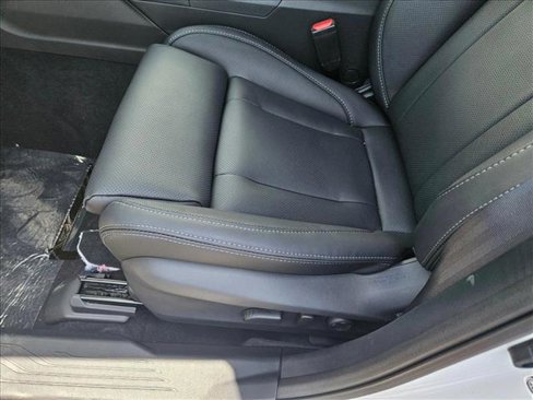 New 2025 Subaru Outback Touring XT image 4
