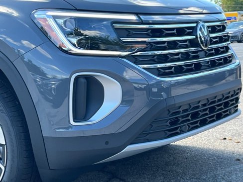 New 2026 Volkswagen Atlas SE image 2