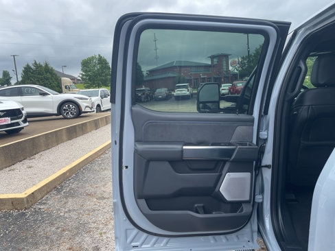 New 2025 Ford F250 Platinum image 15