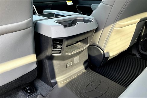 New 2026 Toyota Tundra 4x4 CrewMax Hybrid image 17