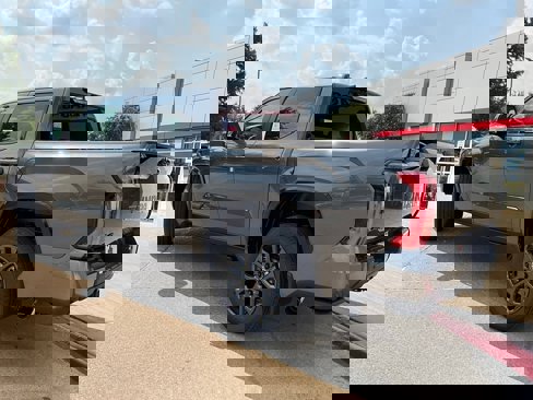 New 2026 Toyota Tundra Platinum image 7