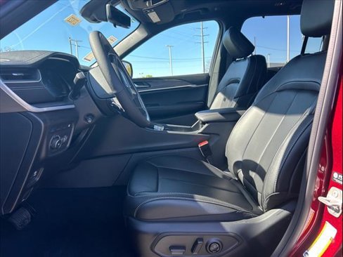 New 2024 Jeep Grand Cherokee Limited 4xe w/ Luxury Tech Group II image 4