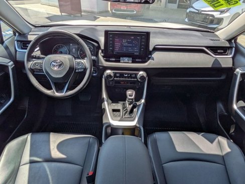 Certified 2022 Toyota RAV4 XLE Premium image 15