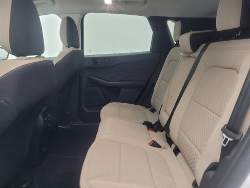 Used 2022 Ford Escape SE w/ SE Sport Appearance Package image 18