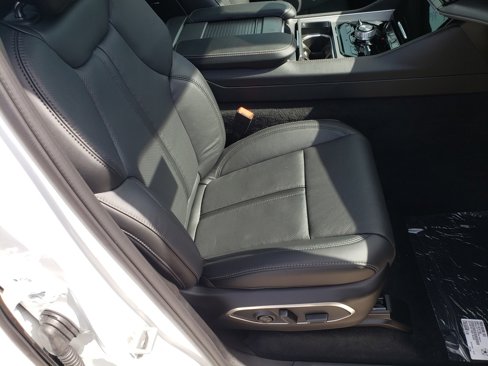 New 2025 Jeep Wagoneer Series II image 16