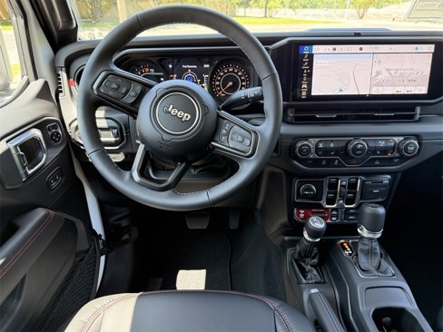 New 2025 Jeep Gladiator Rubicon w/ Convenience Group image 14