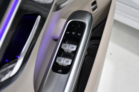 Certified 2025 Mercedes-Benz C 300 4MATIC Sedan image 15