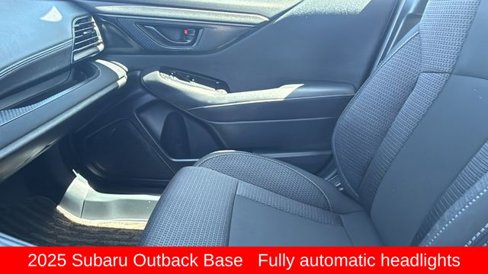 Used 2025 Subaru Outback image 12