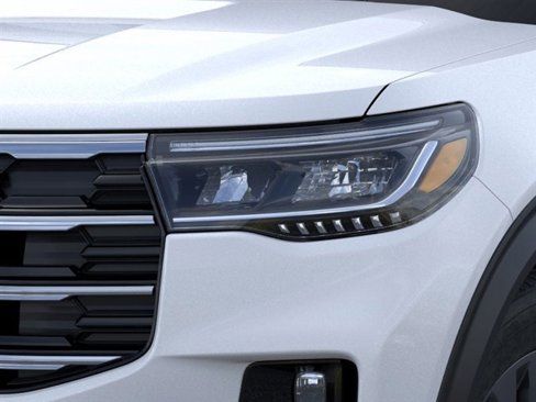 Used 2025 Ford Explorer Active w/ Active Comfort Package image 18