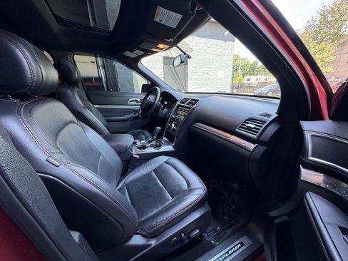 Used 2016 Ford Explorer Sport w/ Equipment Group 401A image 18