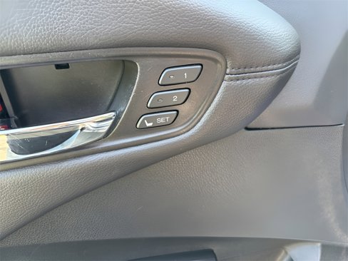 Used 2017 Acura RDX AWD w/ Advance Package image 23
