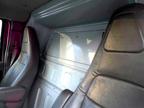 Used 2016 Chevrolet Express 2500 image 31