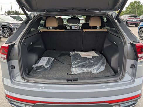 New 2025 Volkswagen Atlas Cross Sport SE image 30