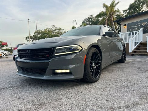 Used 2018 Dodge Charger R/T image 1