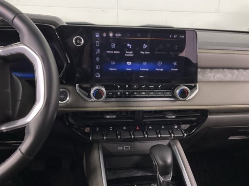 Used 2024 Chevrolet Colorado ZR2 w/ Technology Package image 16