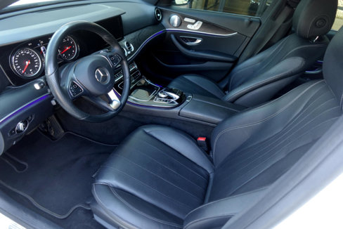 Used 2017 Mercedes-Benz E 300 4MATIC image 21